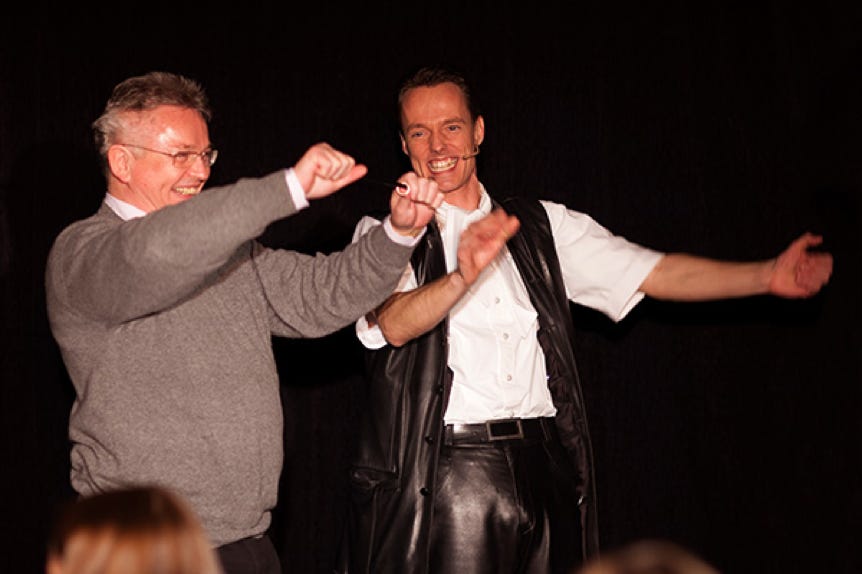 Philipp Schwarz - Zauberer aus Nürnberg mit seiner Show.